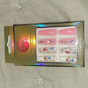 Fashion Press on Nails